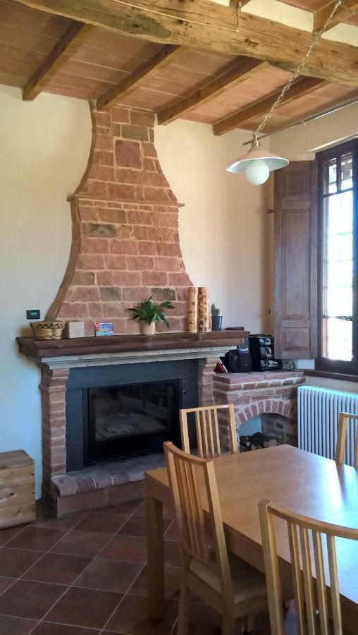 L'Albero Della Gioia Bed and Breakfast Villanova sull'Arda Exteriör bild